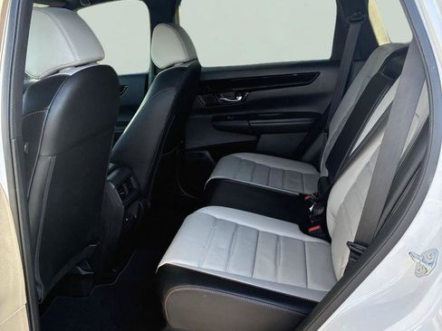 Used 2025 Honda CR-V Sport Touring image 18