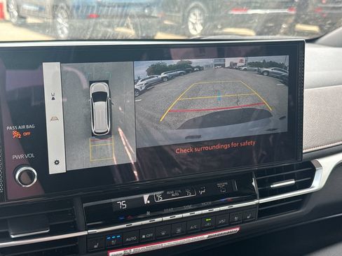 New 2026 Toyota Sienna Platinum AWD/4WD image 33