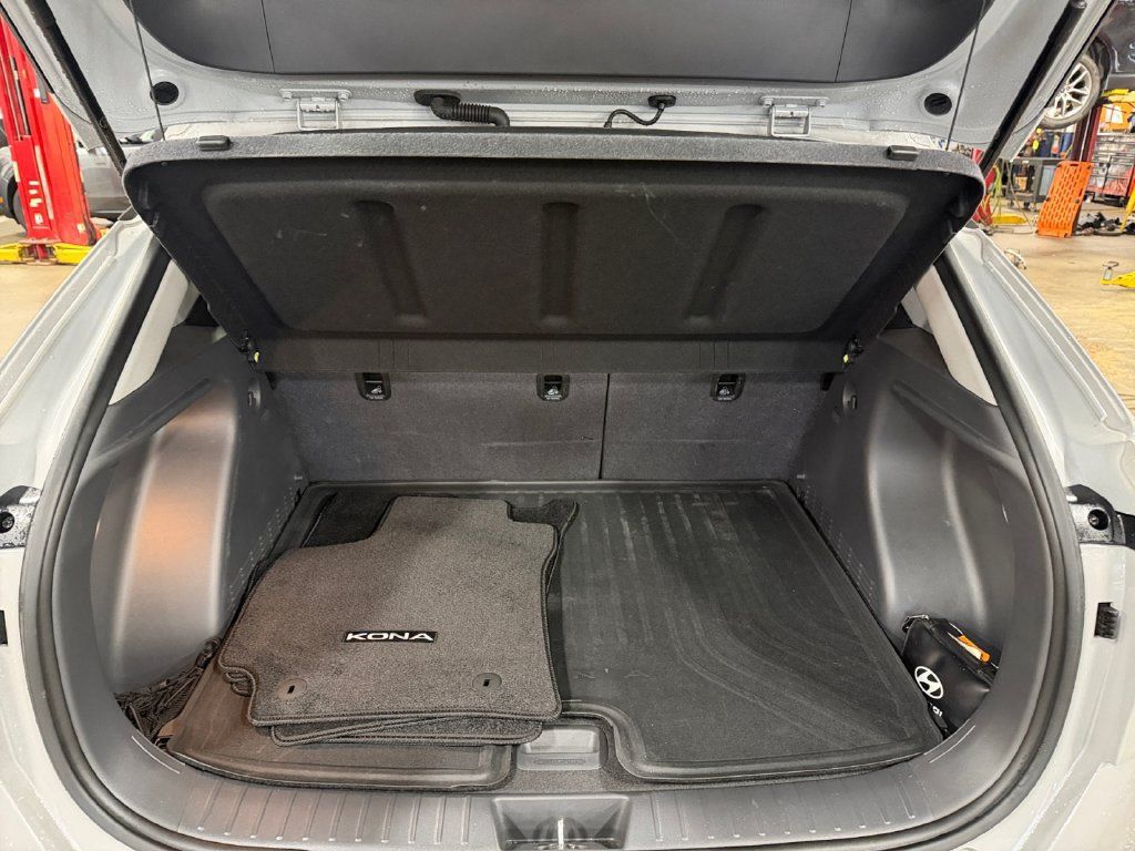 Used 2025 Hyundai Kona SEL AWD/4WD image 26