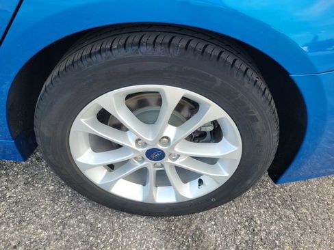 Used 2019 Ford Fusion SE FWD image 7