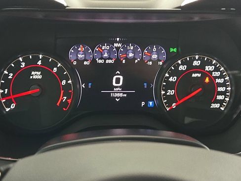 Used 2022 Chevrolet Camaro ZL1 RWD image 17