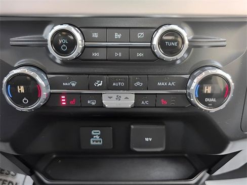 Used 2021 Ford F150 XLT w/ Equipment Group 302A High image 19