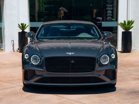 Used 2022 Bentley Continental GT AWD/4WD image 32