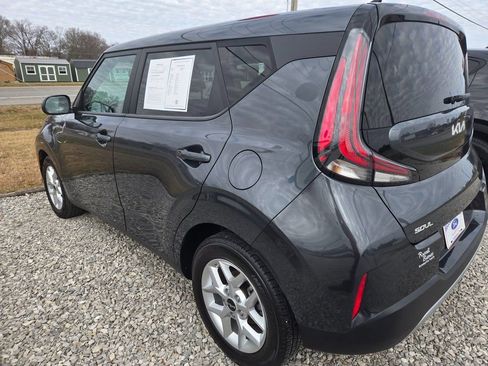 Used 2024 Kia Soul LX w/ Option Group 015 image 3