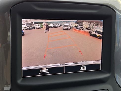 Used 2024 GMC Sierra 1500 Pro w/ Pro Value Package image 15