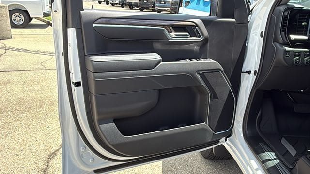 New 2026 Chevrolet Silverado 1500 RST AWD/4WD image 13