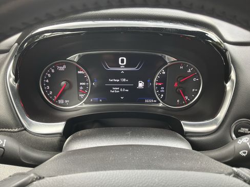 Used 2022 Chevrolet Traverse High Country w/ LPO, 'HIT The Road' Package AWD/4WD image 21