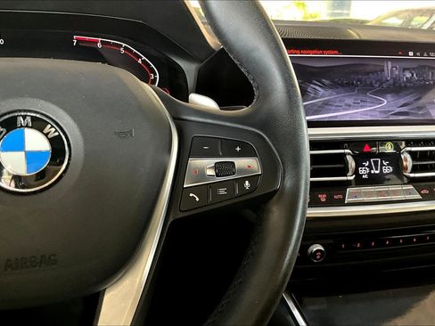 Used 2019 BMW 330i Sedan w/ Convenience Package image 24