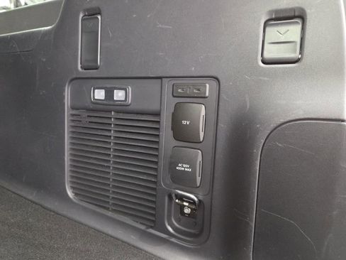 Used 2025 Ford Expedition Max Platinum AWD/4WD image 48