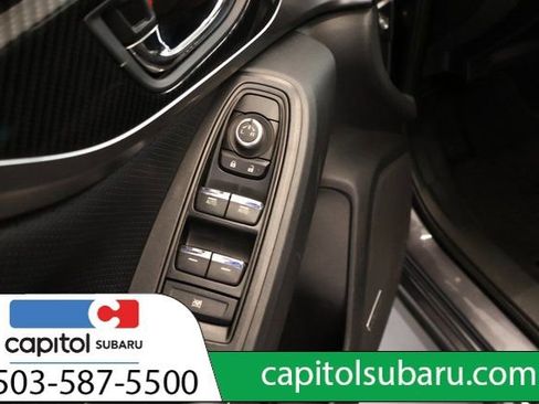 Used 2020 Subaru Crosstrek 2.0i Limited w/ Moonroof Package w/Navigation AWD/4WD image 12