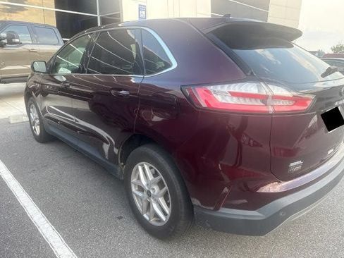 Used 2024 Ford Edge SEL w/ Convenience Package AWD/4WD image 4