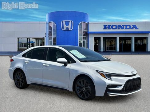 Used 2025 Toyota Corolla SE FWD image 7
