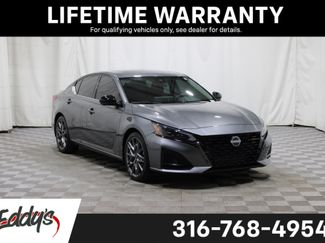 Used 2023 Nissan Altima 2.0 SR video 1