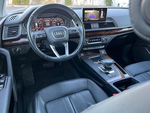 Used 2018 Audi Q5 2.0T Premium image 24