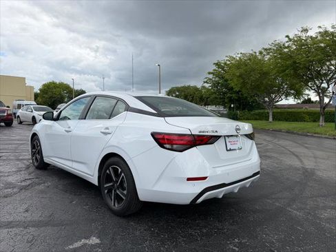 Used 2024 Nissan Sentra SV FWD image 4