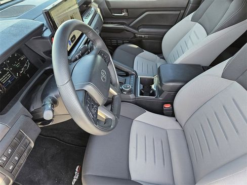 Used 2024 Toyota Tacoma TRD Sport image 10