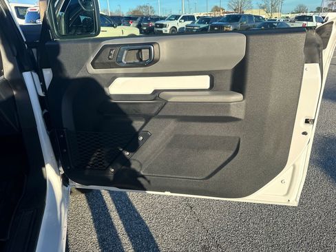 Used 2023 Ford Bronco Big Bend image 14