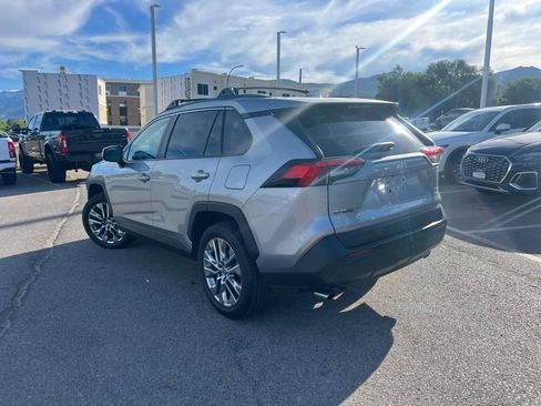 Used 2021 Toyota RAV4 XLE Premium AWD/4WD image 10