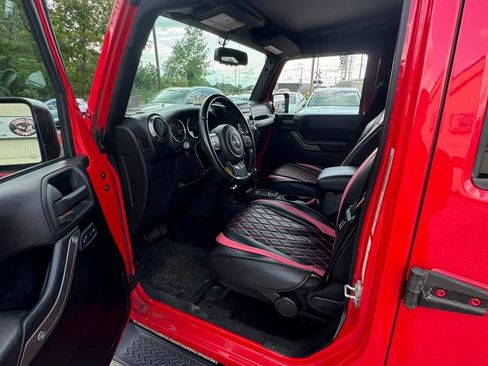 Used 2015 Jeep Wrangler Unlimited Sport w/ Quick Order Package 24S AWD/4WD image 10