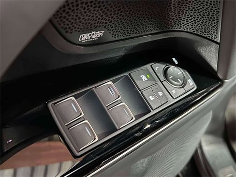Used 2024 Lexus LX 600 F Sport image 22