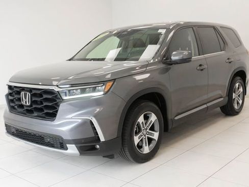 Used 2025 Honda Pilot EX-L image 6