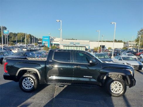 Used 2022 Toyota Tundra SR5 image 8
