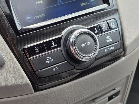 Used 2017 Honda Odyssey Touring image 47