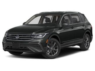 Certified 2022 Volkswagen Tiguan SE image 1