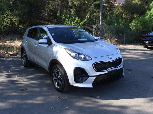 Used 2022 Kia Sportage LX FWD image 1