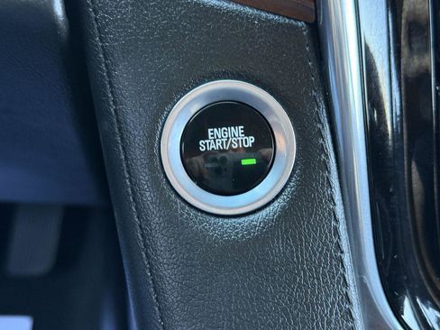 Used 2017 Cadillac Escalade Luxury image 33