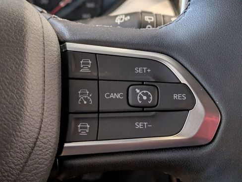 New 2026 Jeep Compass Limited image 12