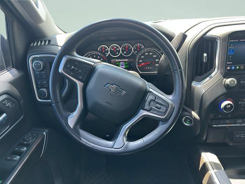 Used 2022 Chevrolet Silverado 1500 LT Trail Boss w/ Safety Package AWD/4WD image 19