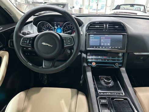 Used 2020 Jaguar F-PACE Premium AWD/4WD image 39