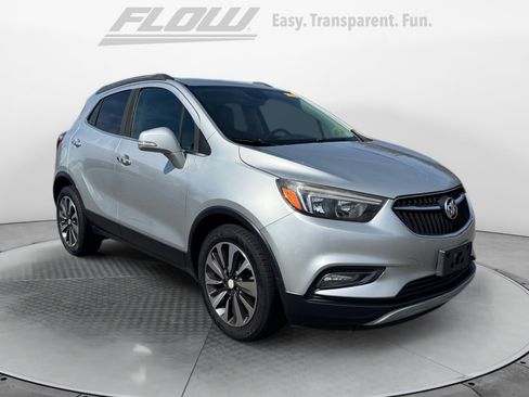 Used 2018 Buick Encore Preferred image 1