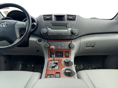 Used 2010 Toyota Highlander Limited AWD/4WD image 13