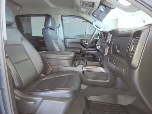 Used 2020 Chevrolet Silverado 1500 Custom Trail Boss w/ Custom Convenience Package AWD/4WD image 36