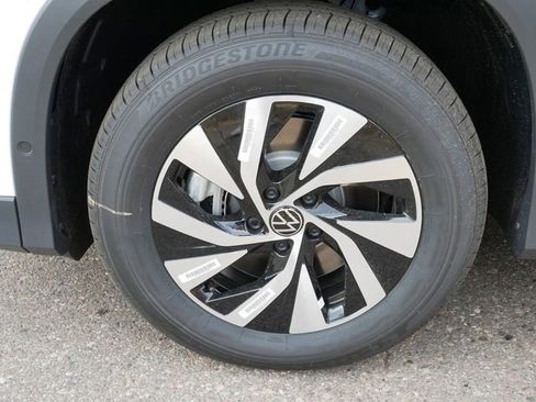 New 2025 Volkswagen Tiguan S AWD/4WD image 5