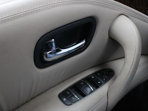 Used 2018 Nissan Armada Platinum w/ Interior Lighting Package image 7