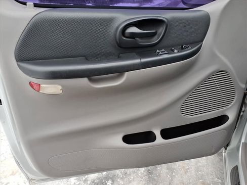 Used 2002 Ford F150 Lightning image 12