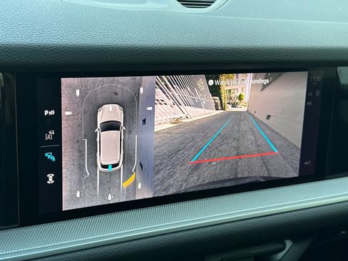 New 2026 Porsche Cayenne image 23