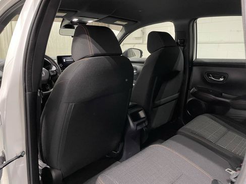 Used 2025 Honda HR-V Sport image 15