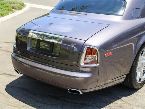 Used 2010 Rolls-Royce Phantom Coupe RWD image 14