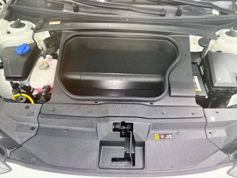 Used 2025 Hyundai Ioniq 6 SEL RWD image 6