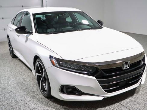 Used 2022 Honda Accord Sport image 5