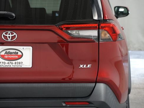 Certified 2022 Toyota RAV4 XLE w/ XLE Grade Weather Package FWD image 10