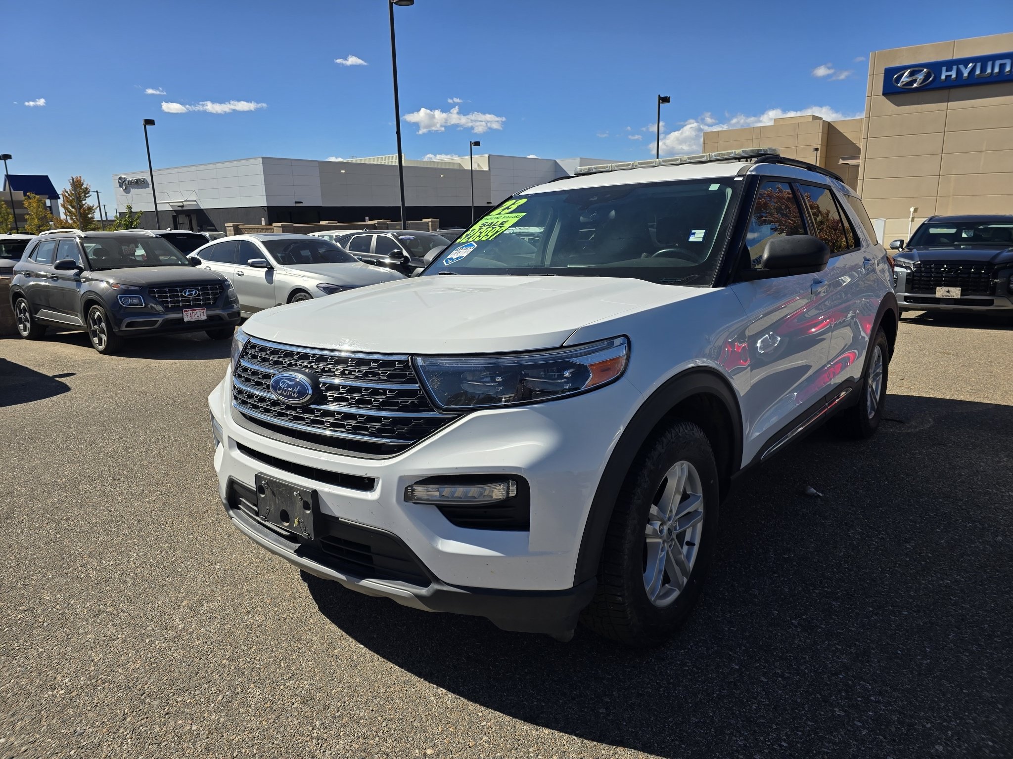 Used 2023 Ford Explorer XLT w/ Equipment Group 202A AWD/4WD image 1