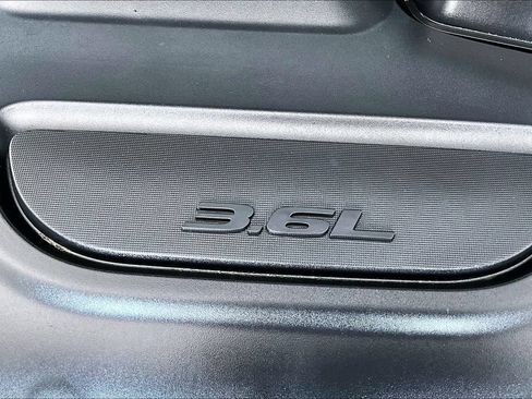 Used 2023 Chrysler Voyager LX FWD image 42