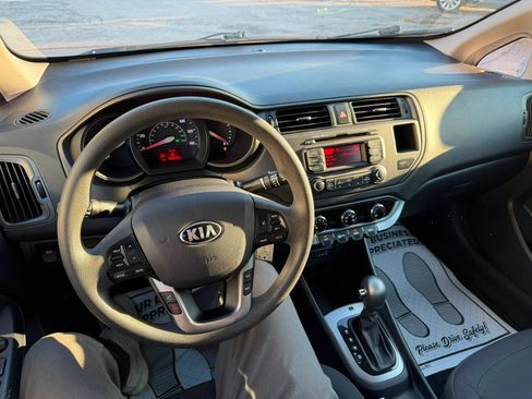 Used 2013 Kia Rio EX FWD image 22