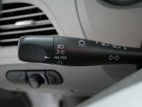 Used 2011 Chevrolet Malibu LS FWD image 32