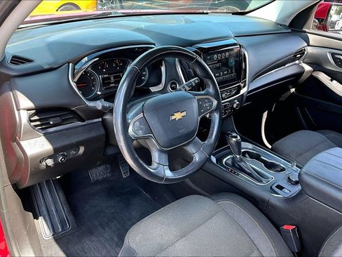 Used 2018 Chevrolet Traverse LT FWD image 5